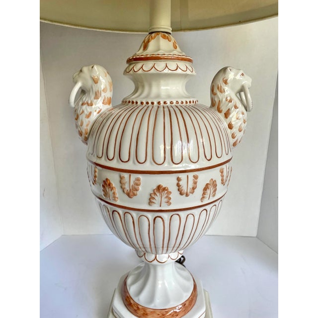 Mid 20th Century Vintage Hand-Painted Figurative Urn Table Lamp With Shade For Sale - Image 5 of 12