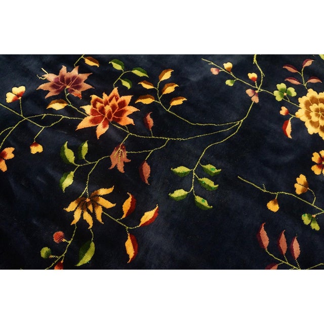 1920s Navy Blue Floral Minimalist Antique Chinese Art Deco Wool Rug 9' 8" X 14' For Sale In New York - Image 6 of 8