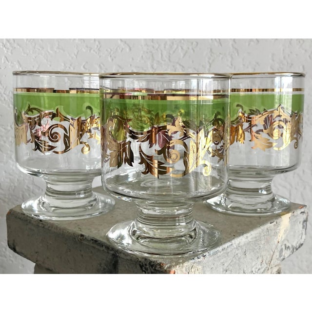 Mid-Century Modern Circa 1970 22-Karat Gold Gilt Leaf & Vine Footed Rocks Glasses Attributed to Libbey Glass For Sale - Image 3 of 13