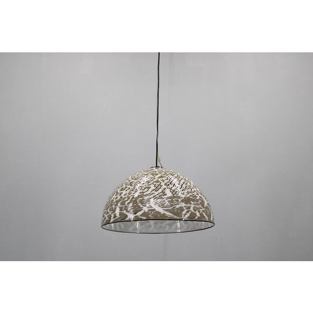 Newly rewired - 1x e26 or e27 bulb - us compatible - minor signs of use - lampshade height 30cm. up to 250v (europe/uk...