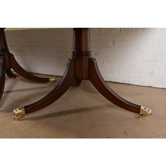 Baker Furniture Style English Georgian Mahogany Triple Pedestal Extension Dining Table, Newly Refinished For Sale - Image 10 of 12