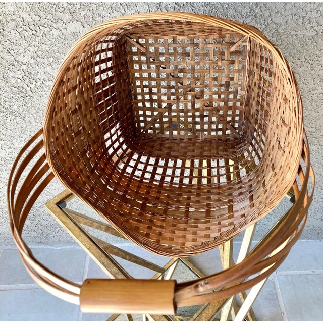 Mid 20th-Century Nicely-Sized Handwoven Cross Pattern Rattan Market Basket For Sale - Image 11 of 13
