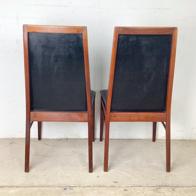 Mid 20th Century MCM Dillingham Walnut High-Back Dining Chairs, Circa 1960s, Set 3 For Sale - Image 5 of 18