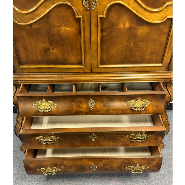 1990s Henredon Villandry Collection Burled Walnut Bombe French Armoire For Sale - Image 5 of 12