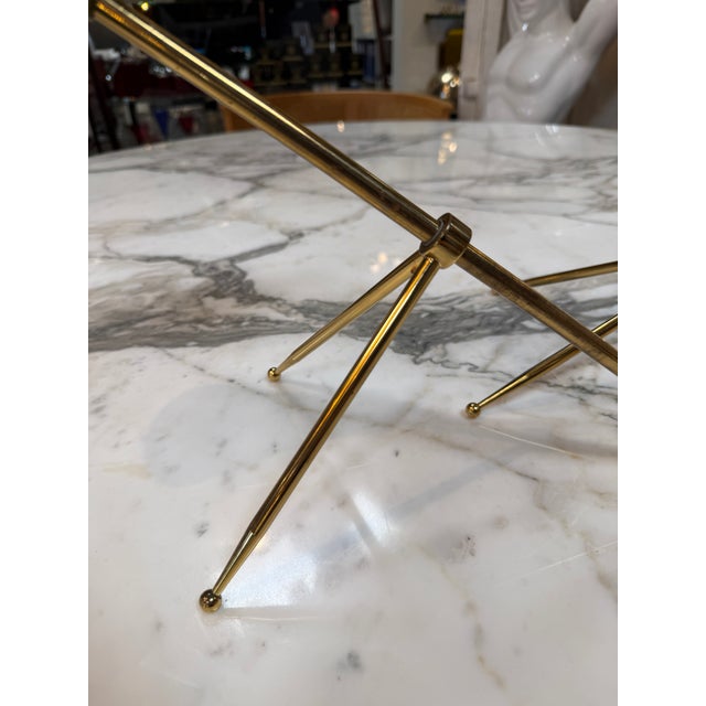 Elegant pair of Italian mid-century modern table lamps designed in the style of Giuseppe Ostuni for O-Luce. Featuring...