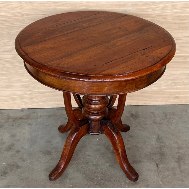 Finely Carved British Colonial 19th Century Round Coffee Table For Sale - Image 4 of 8