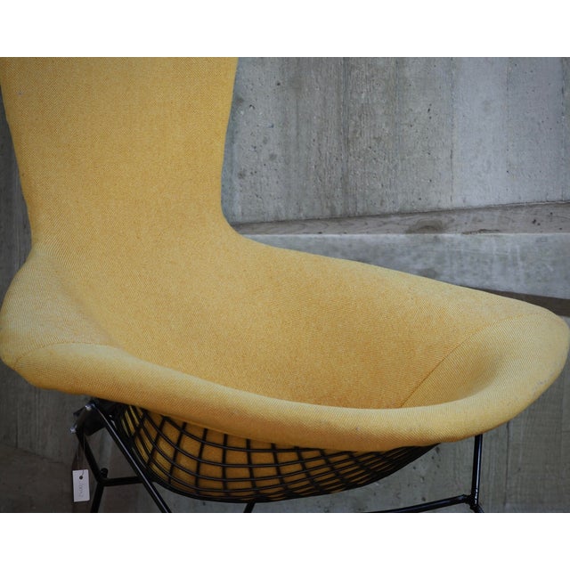 Black Bertoia Bird Chair in Hopsack Orange by Harry Bertoia for Knoll International, 1990s For Sale - Image 8 of 9