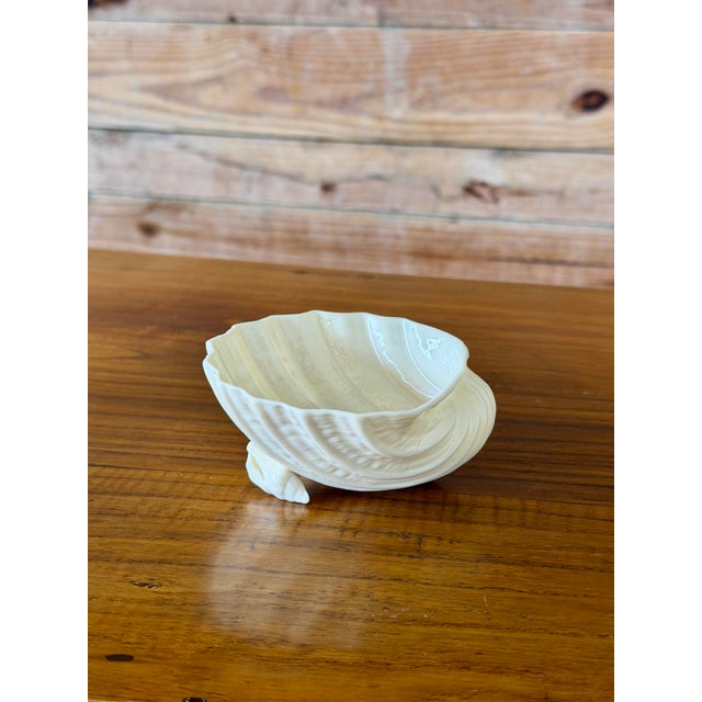 Ceramic Vintage Irish Belleek Porcelain Shell Bowl on Conch Feet For Sale - Image 7 of 12