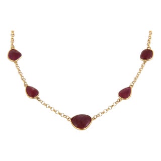 Estate Flat Ruby 14k Yellow Gold Bezel Motif Chain Necklace For Sale