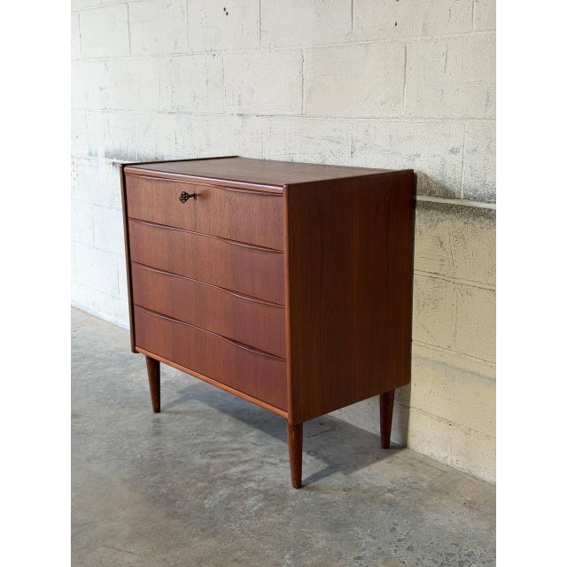 Brown Teak 4-Drawer Dresser With Raised Edges and Sculpted Pulls Danish Mid-Century Modern 1960s For Sale - Image 8 of 12