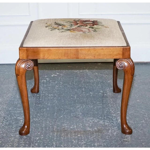 Victorian Hand Carved Queen Anne Legs Piano Stool For Sale - Image 6 of 13
