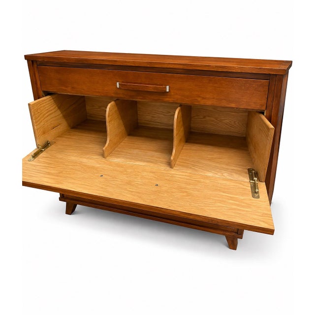 1950s Mainline by Hooker MCM Solid Cherry Bedroom Set "Manhattan Group" Line, 2 Pieces For Sale - Image 12 of 18