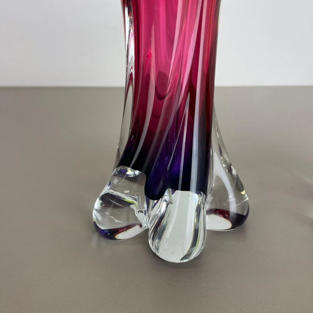 Vintage German Vase in Hand Blown Crystal Glass from Joska, 1970s, Set of 2 For Sale - Image 6 of 18