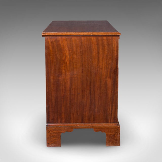 Antique Bachelor's Chest of Drawers, English, Master Bedroom Tallboy, Georgian For Sale - Image 4 of 11