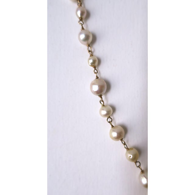 Charm Bracelet Pearl and Gold Heart, Circa Mid-20th Century For Sale - Image 10 of 14