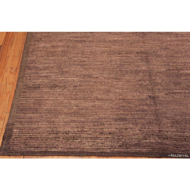 Decorative Chic Modern Minimalist Rug For Sale - Image 4 of 6