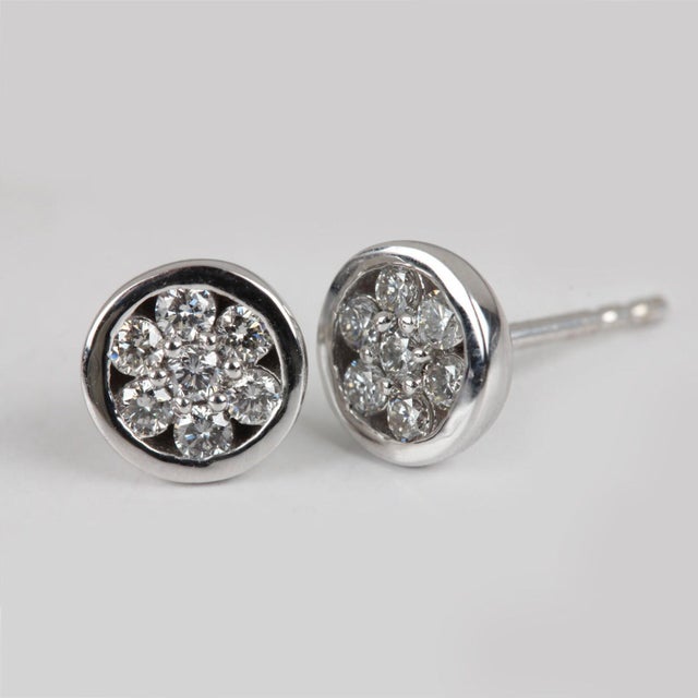 2020s Minimalist Round 14k Yellow Gold Studs Natural Diamond Earrings, A Pair For Sale - Image 5 of 6