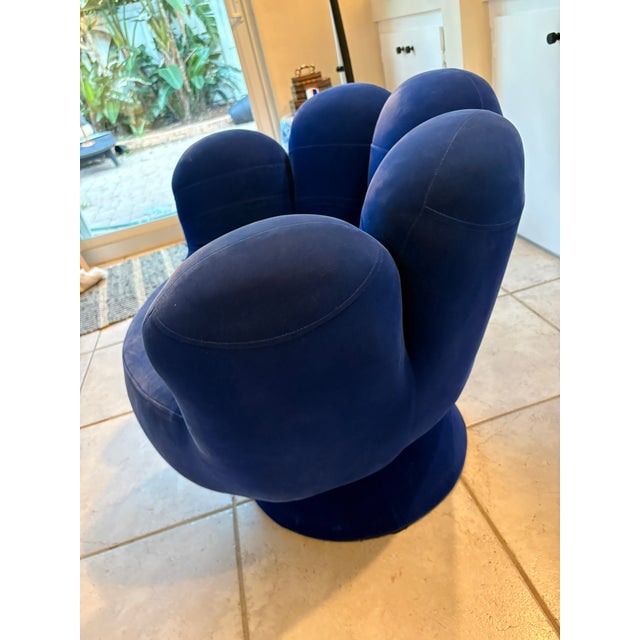 Pedro Freideberg Late 20th Century Royal Blue Pop Art Hand Chair Swivel Lounge Chair in the Manner of Pedro Friedeberg For Sale - Image 4 of 9