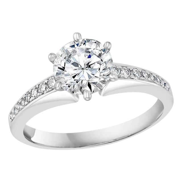 GIA Certified 1.01 Carat VS2, E Round Solitaire Diamond Engagement Platinum Ring For Sale