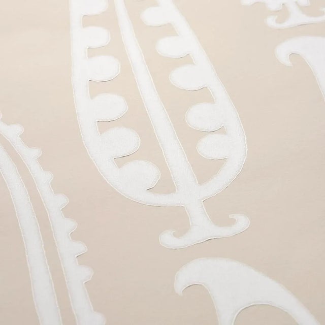 Modern SAMPLE - Schumacher x Drusus Tabor Paisley Peas Wallpaper In Natural For Sale - Image 3 of 4