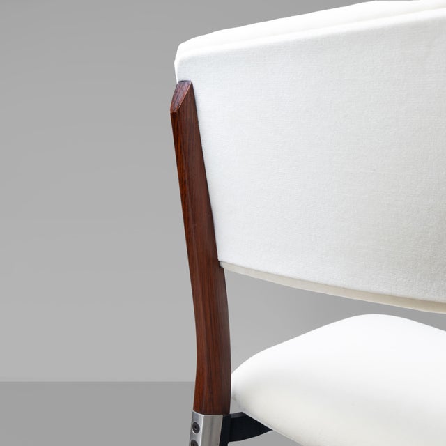 Model S82 Chairs in White Mohair by Eugenio Gerli for Tecno, 1960s, Set of 4 For Sale - Image 11 of 17