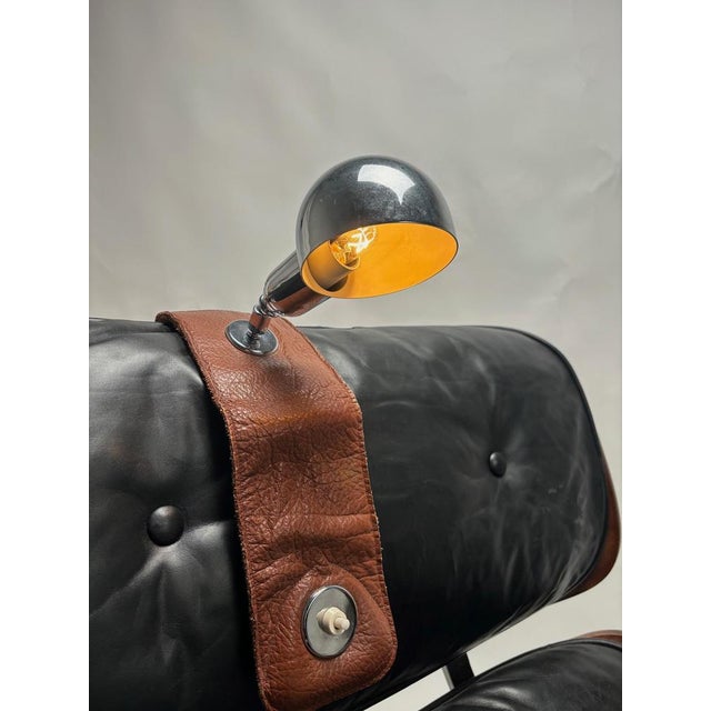 1970s Leather Lp01 Wall Lamp attributed to Luigi Caccia Dominioni for Azucena, 1979 For Sale - Image 5 of 10
