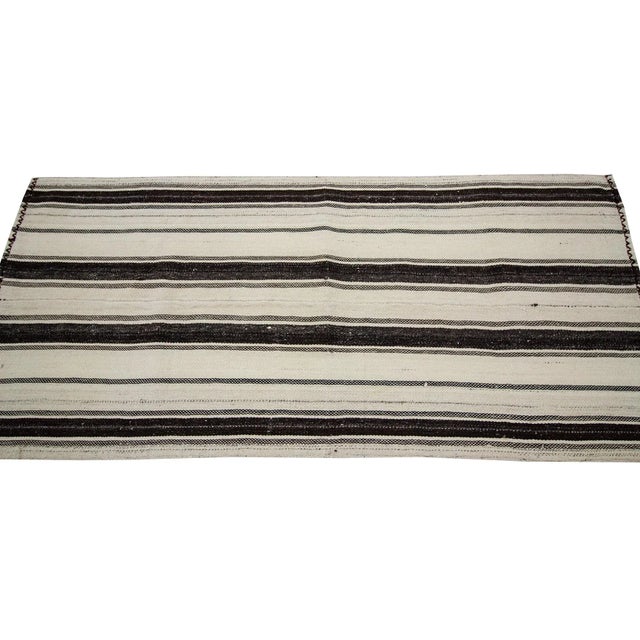 Contemporary 1960s Vintage Striped Turkish Kilim Rug- 2′6″ × 5′6″ For Sale - Image 3 of 7