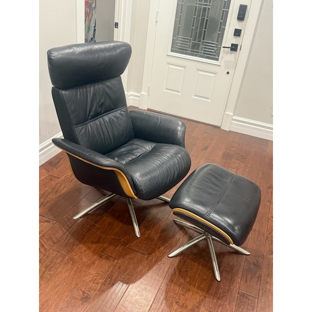 Img Space 5300 Ergo-Tilt Leather Recliner (T401 Tuxedo/Oak) For Sale In Los Angeles - Image 6 of 9