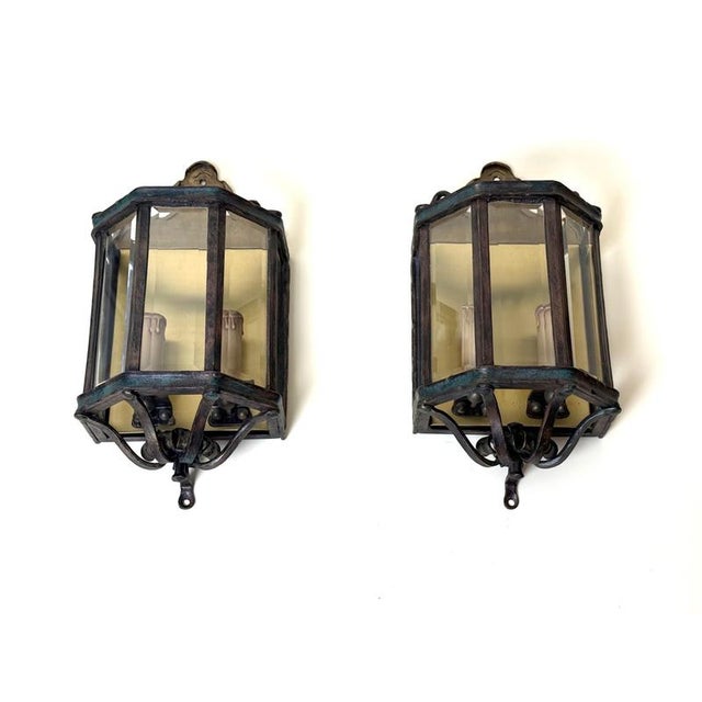 Louis XV Bronze Brass Wall Lanterns in Faceted Glass, Germany, 1970s, Set of 2 For Sale - Image 11 of 18