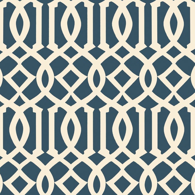 Sample - Schumacher Imperial Trellis II Wallpaper in Ivory/Navy For Sale