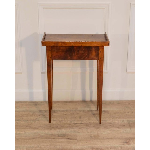 19th Century Louis XVI–Style Walnut Side Table with Gallery Top, France For Sale In Atlanta - Image 6 of 10