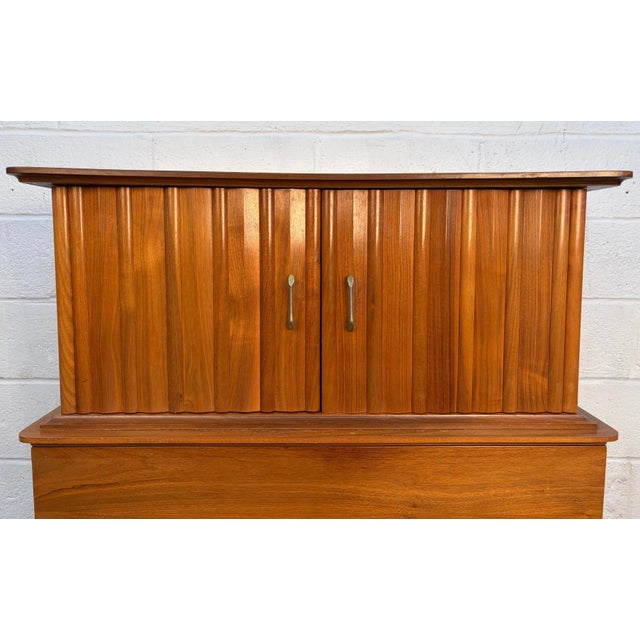 Mid 20th Century Mid 20th Century Modern Gentleman's Chest Highboy by Young Mfg. Attributed For Sale - Image 5 of 16