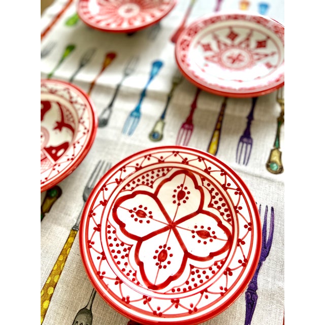 Size: 18 cm (7") diameter. Handmade in Marrakesh, Morocco.