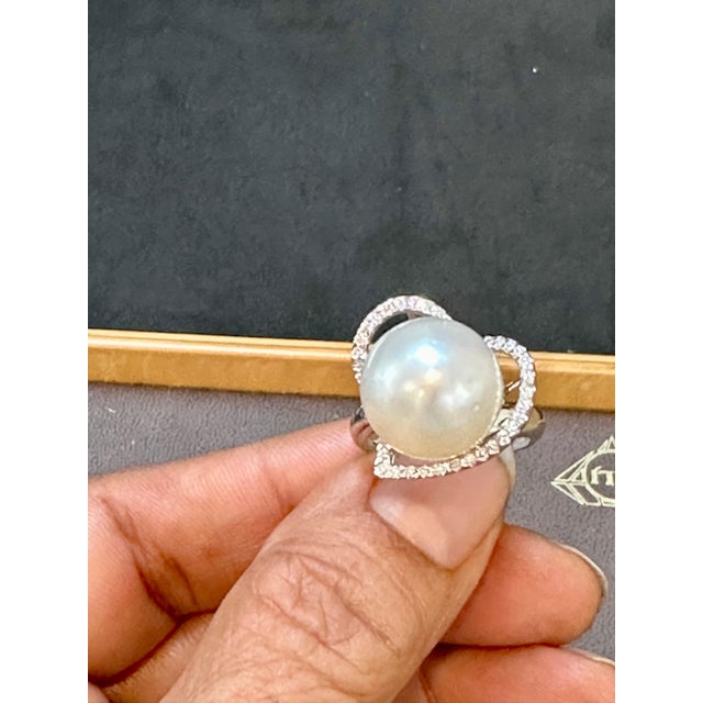 14MM Round White South Sea Pearl & Diamond Heart Ring , 18 K White Gold, Vintage For Sale In New York - Image 6 of 18