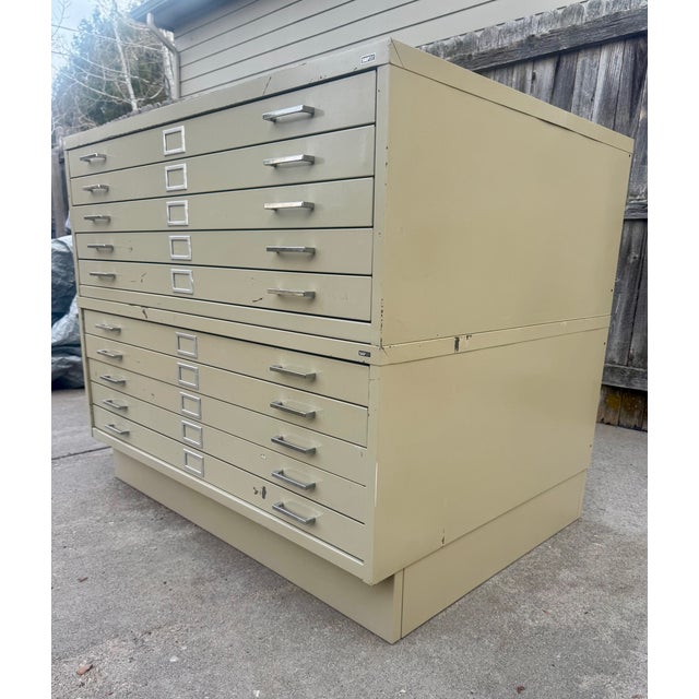 Contemporary Safco Steel Flat File Double Cabinet With Ten Drawers For Sale - Image 3 of 9