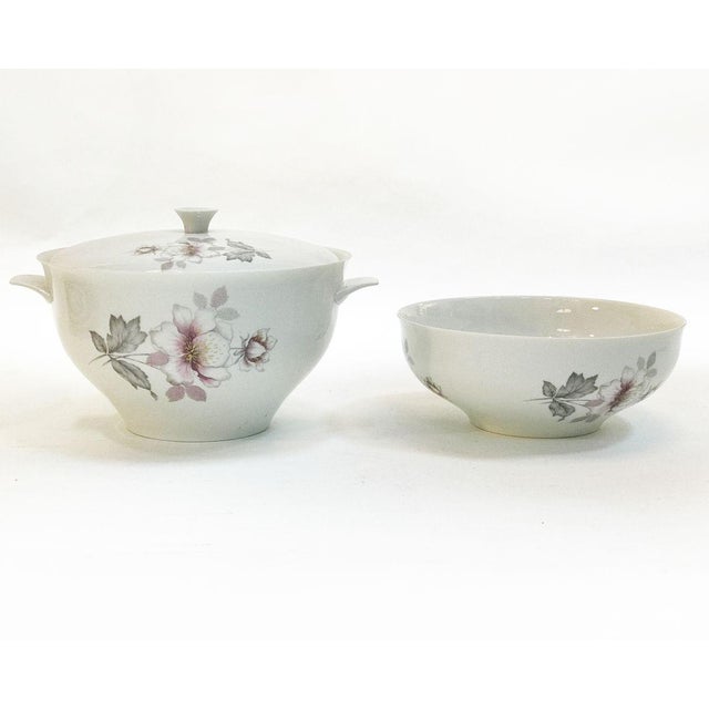 White Porcelain Tableware Set from Bidasoa, 1960s, Set of 26 For Sale - Image 3 of 14