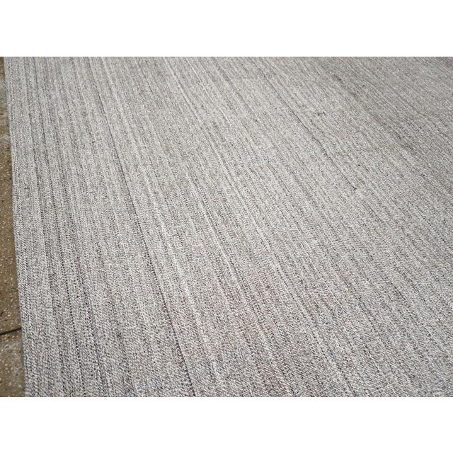 Rustic Galerie Shabab Collection Mid-20th Century Turkish Flatweave Kilim Carpet For Sale - Image 3 of 8