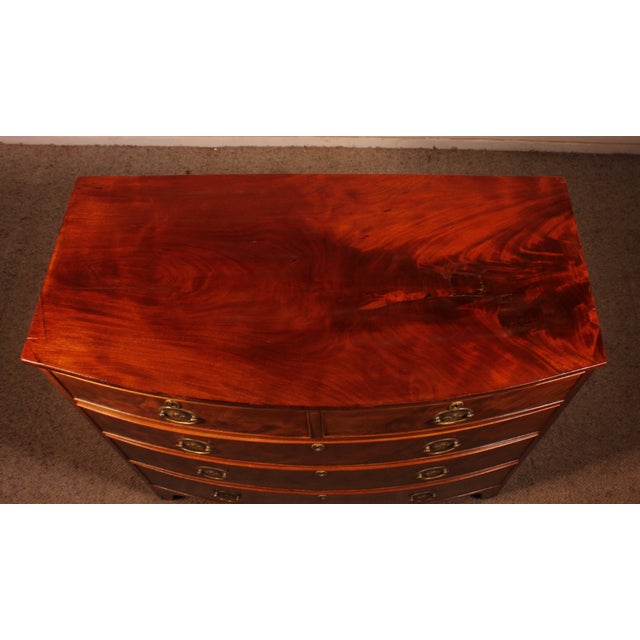 Bombé Chest of Drawers in Mahogany, 1800s For Sale - Image 9 of 11