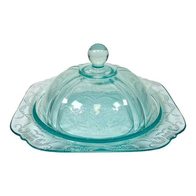 1970s Vintage Art Deco Hollywood Regency Indiana Glass Co. Recollection Covered Butter Dish For Sale
