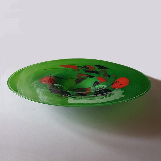 Large Art Glass Centerpiece, 1970s, in Very Good conditions. Designed 1970 to 1979