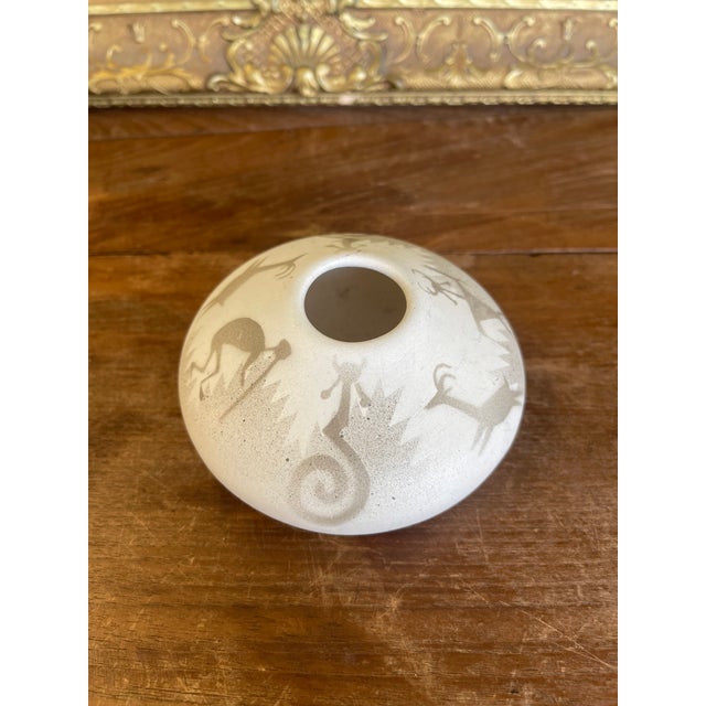 Vintage Hozoni Pottery Native American Indian Ceramic Vase With Kokopelli and Animal Motifs For Sale - Image 4 of 9