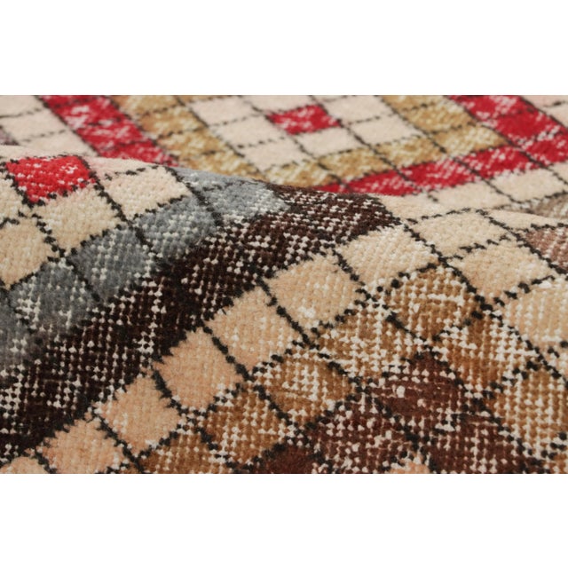 Traditional Vintage Turkish Rug in Beige With Colorful Diamond Medallions - Rug & Kilim For Sale - Image 3 of 8