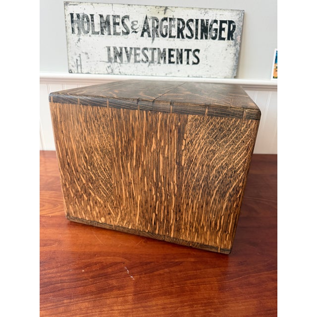 Antique Library Bureau Quarter-Sawn Oak 4-Drawer Card Catalog File Cabinet – Original Brass Hardware For Sale - Image 11 of 17