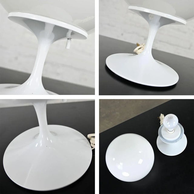 1960s Mid Century Modern Table Lamp Stemlite by Bill Curry for Design Line With Opaque White Glass Ball Shade For Sale - Image 10 of 13