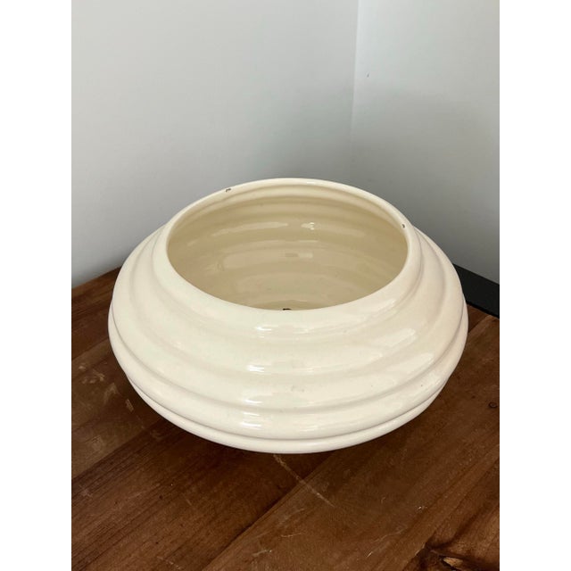 Late 20th Century Haeger Beehive Ivory Ceramic Cachepot For Sale - Image 9 of 10