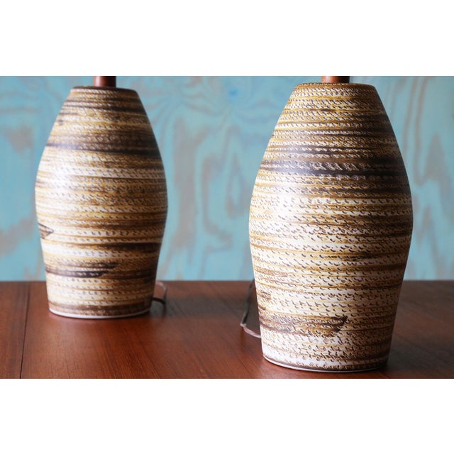 1960s 1960s Pair of Jane and Gordon Martz Table Lamps M167 Marshall Studios Yellow Brown Decorations 25.5" For Sale - Image 5 of 11