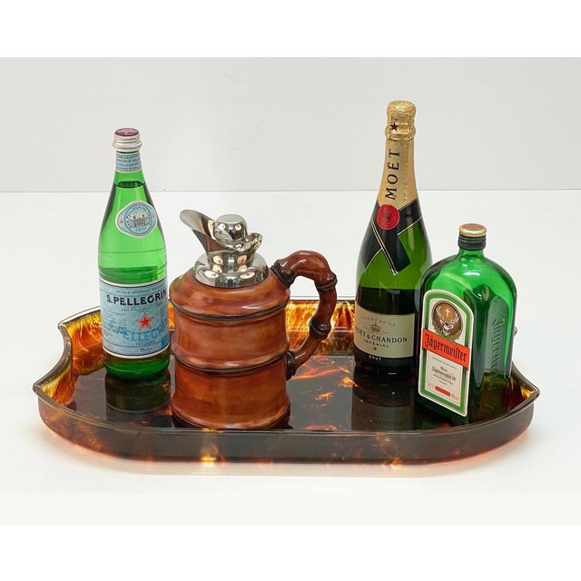 Mid-Century Modern Oval Serving Tray in Tortoiseshell Effect Acrylic Glass, Italy, 1970s For Sale - Image 4 of 15