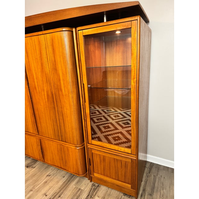 Mid-Century Modern Danish Teak Wall Unit/Hutch/Entertainment Center For Sale - Image 10 of 14