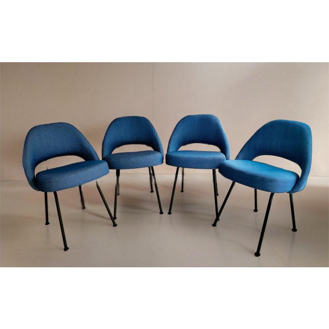 1960's Tweed Executive Chairs Attributed to Saarinen for Knoll- Set of Four For Sale - Image 9 of 10