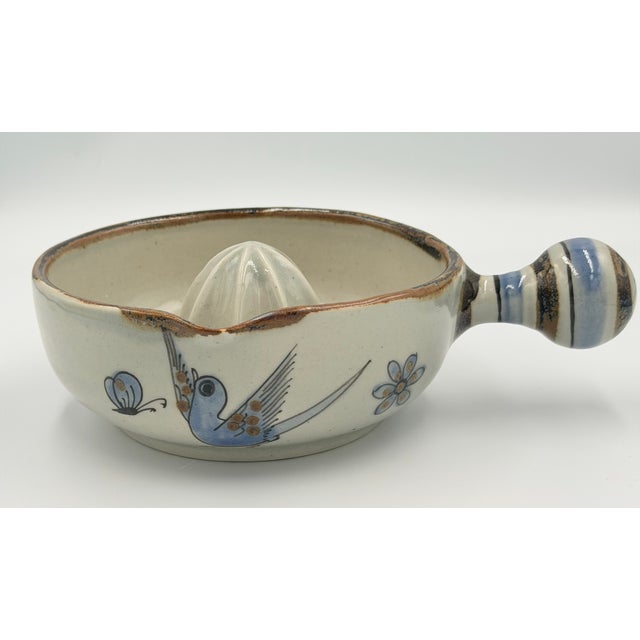 1950s Folk-Art Ken Edwards Mexican El Palomar Tonala Hand Painted Citrus Juicer For Sale - Image 4 of 8